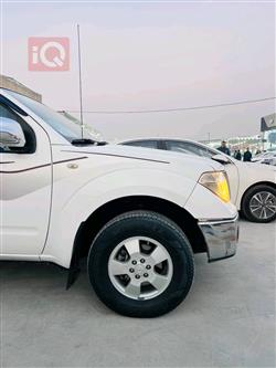 نيسان نافارا